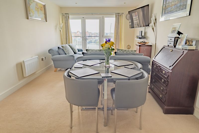 Lounge- click for photo gallery